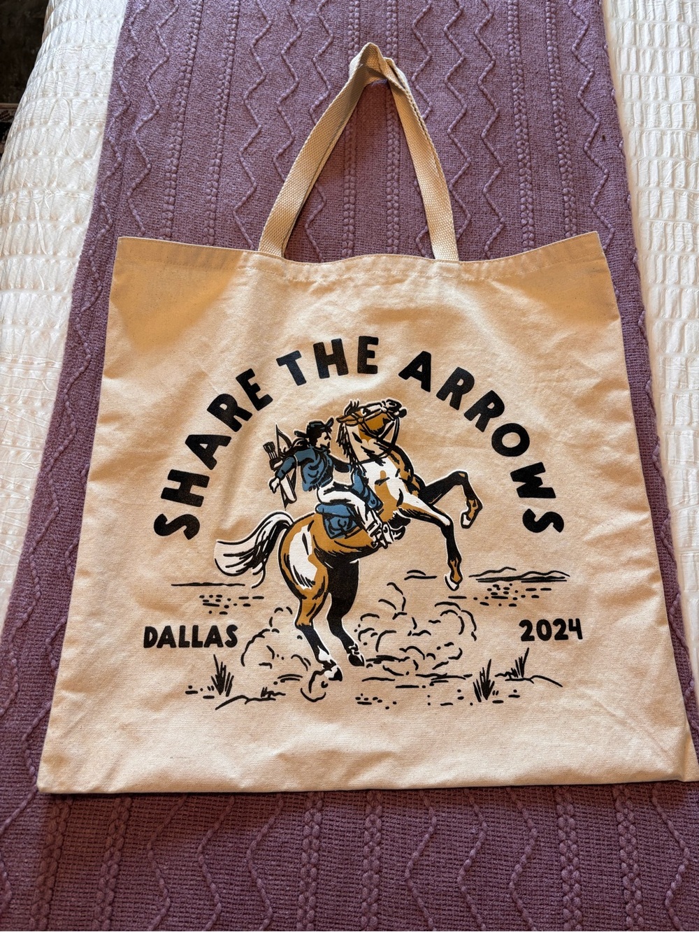 Share The Arrows Beige Canvas Tote - Dallas 2024